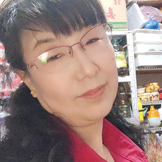 彩萍
