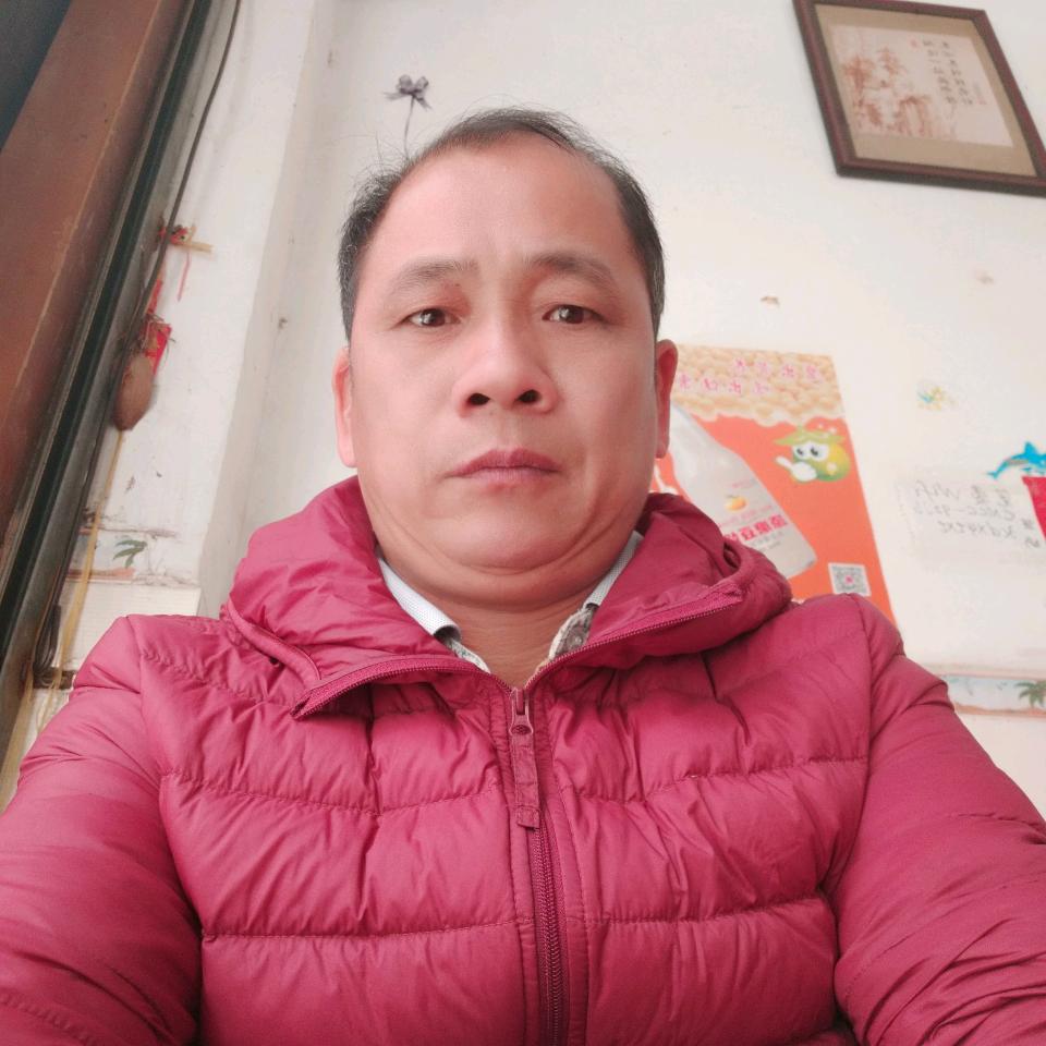 李海伟