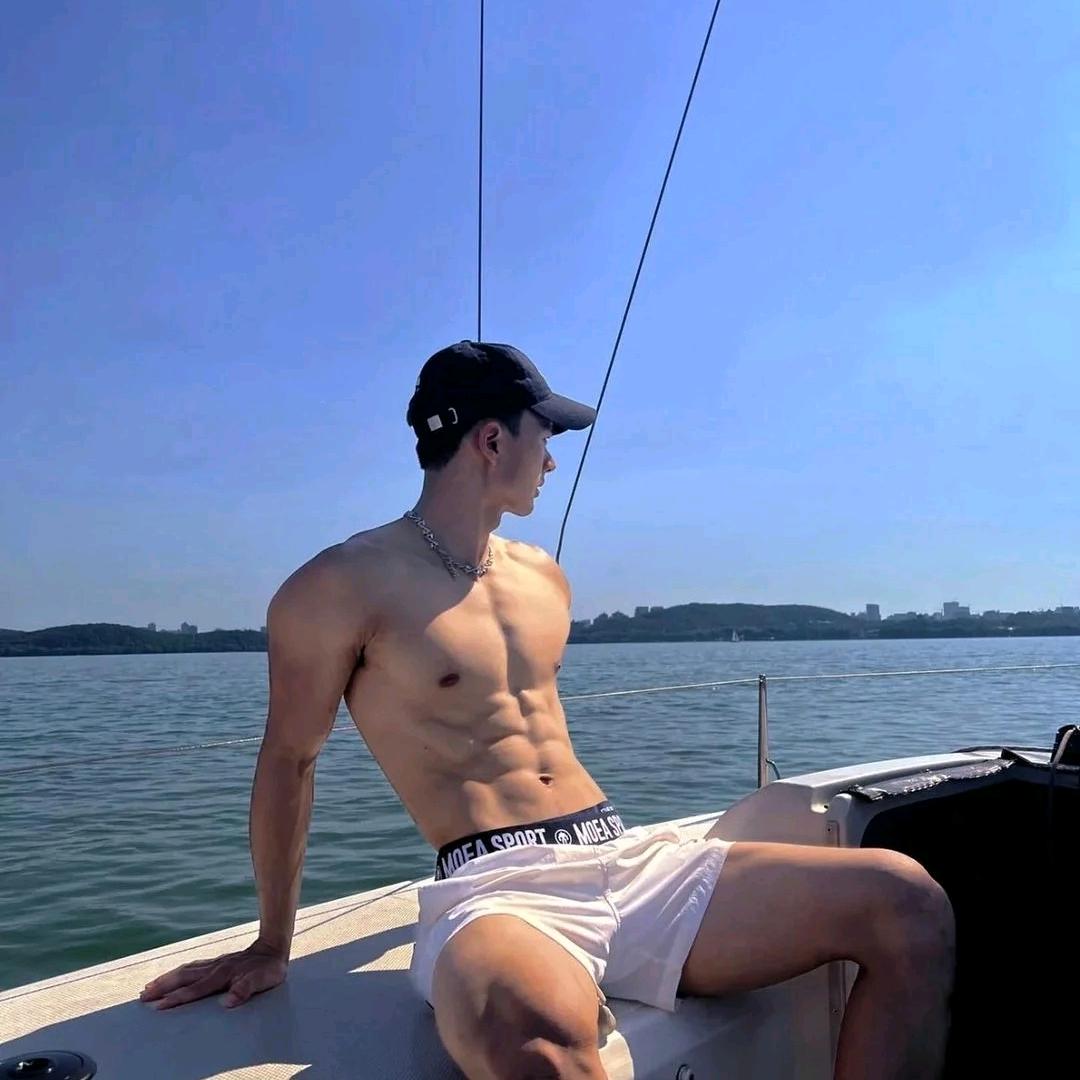 人生何处不青山