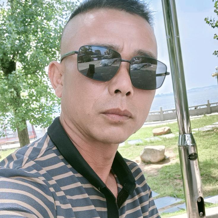 小个大叔🎤“请勿连赞”