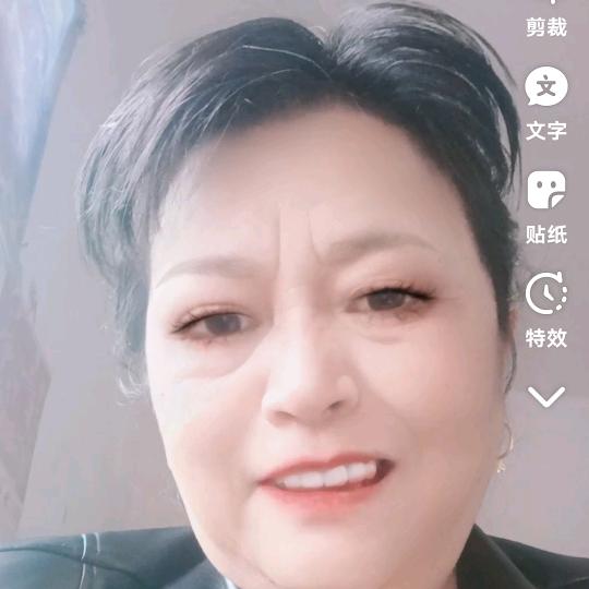 笑😬常