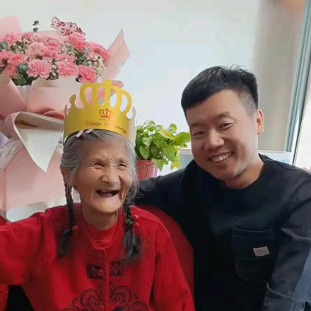 潘潘