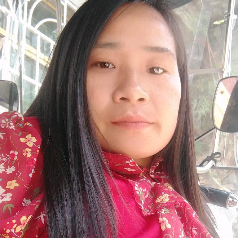 袁琼，残疾妹妹