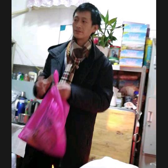 收废品小张