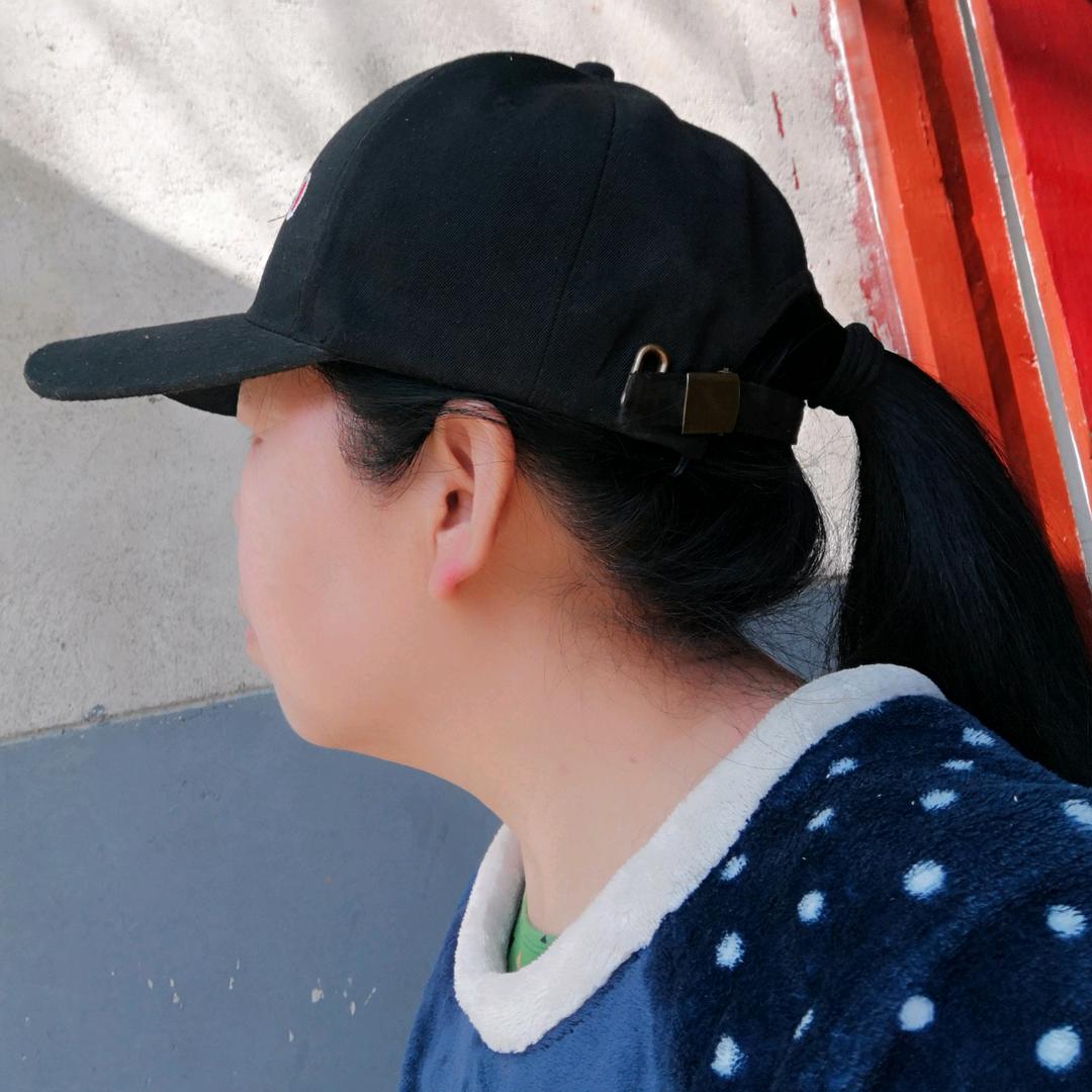 两手插兜兜✌