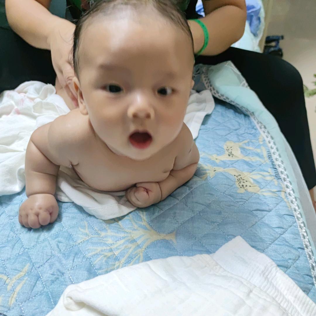 王某