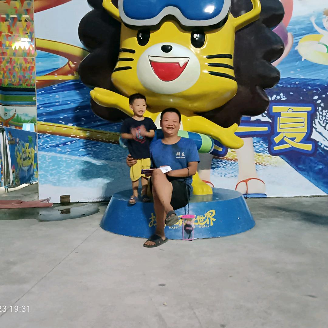 李佰过