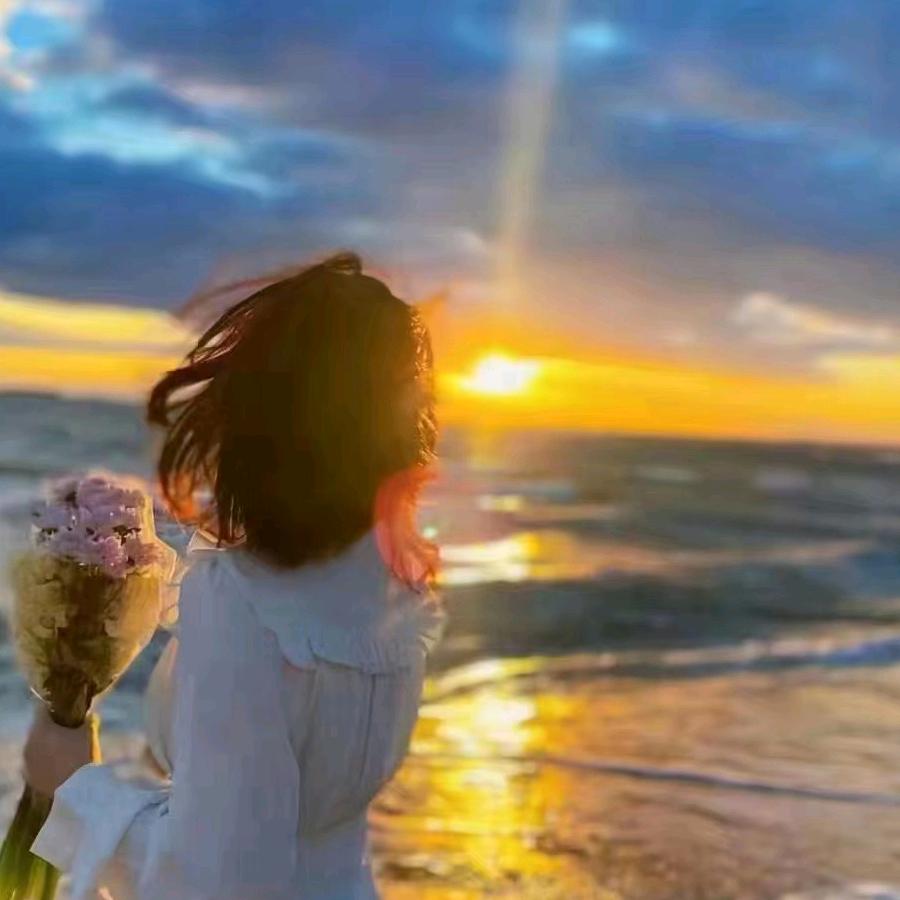 晒太阳的小虾米