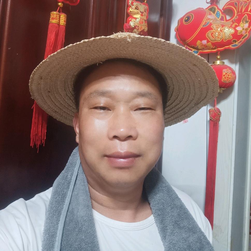 小弟杨哥【这里聊天就能挣钱】