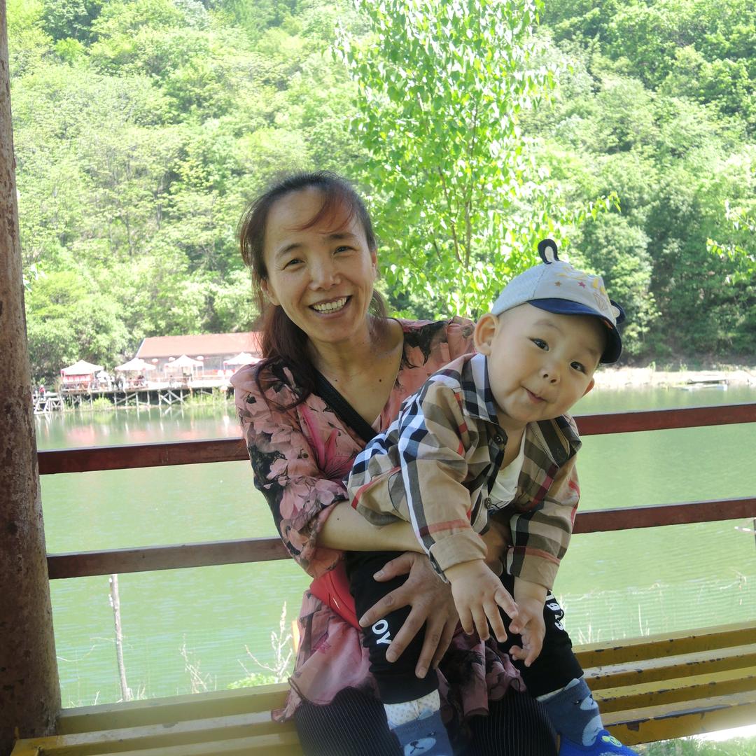 开心每一天阿红