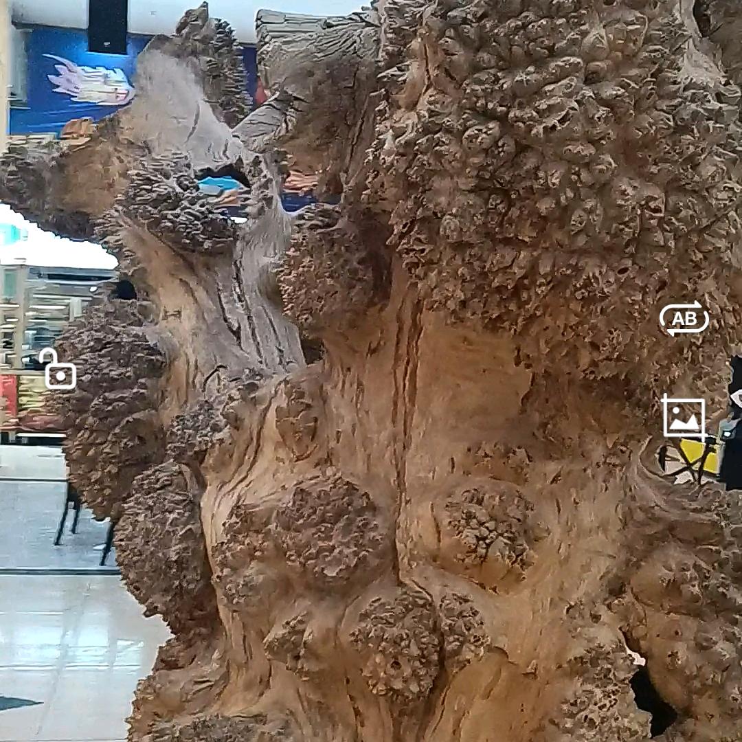 巅峰发艺昆玉市224团，新城宾馆楼下