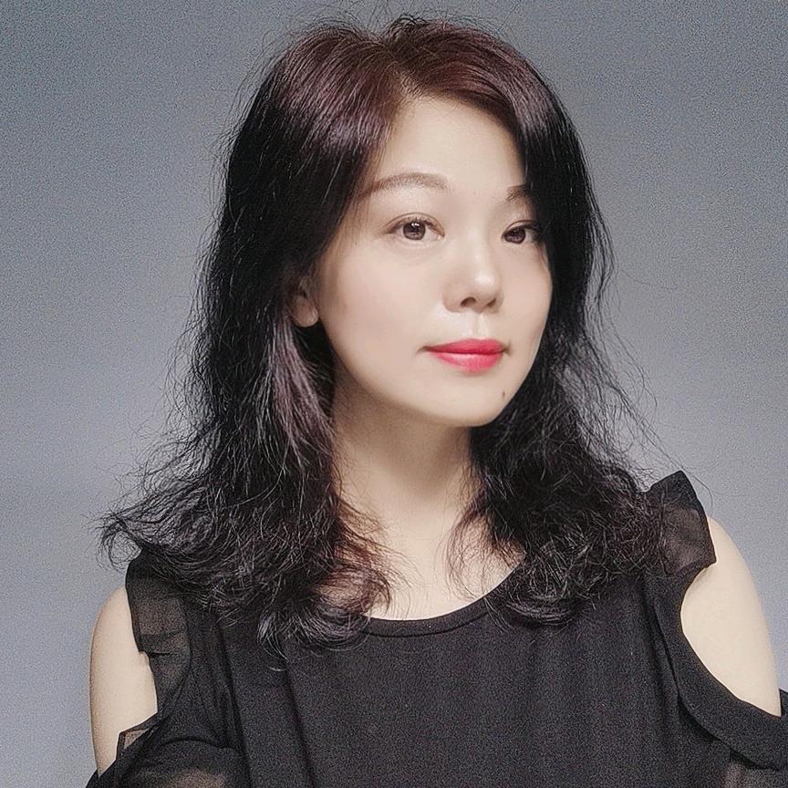 爱美食爱旅行的云姐