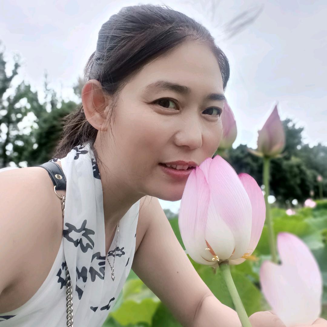 小琴，下乡承包酒席