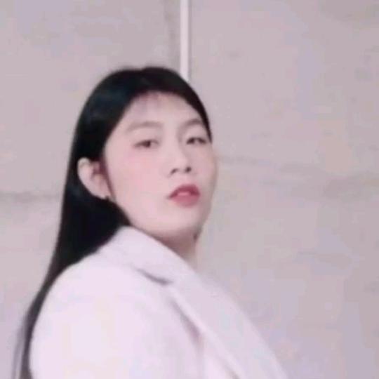 贵州遵义流渡的龙妹。每天3:10开播。