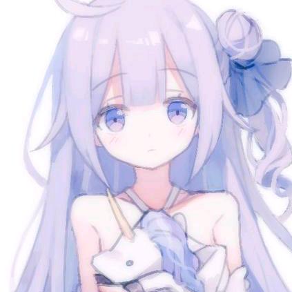 翎月