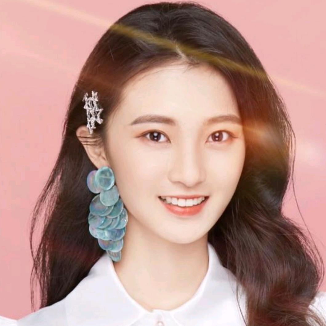Kiki小魔王🐬头像