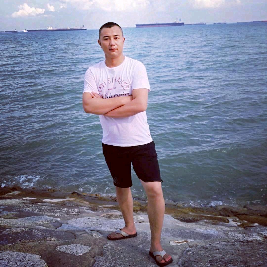 洪健