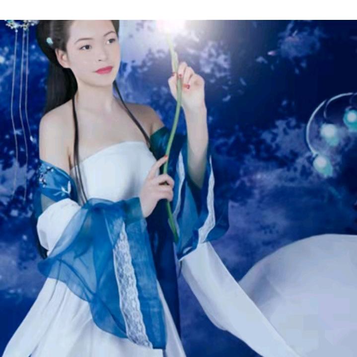 我在月下许愿♡