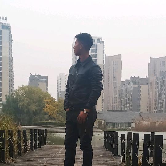 蜈蚣小哥哥