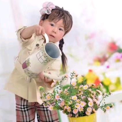 李林艳