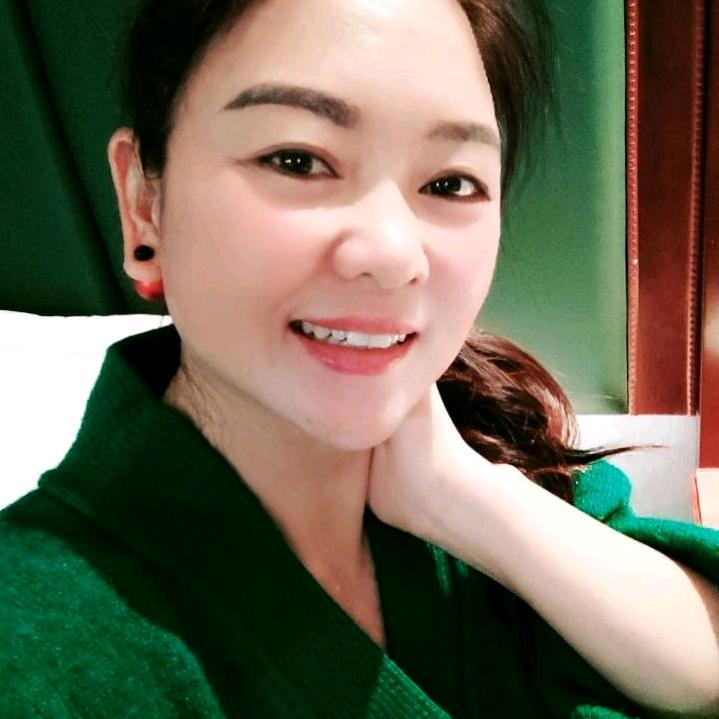 小佩奇的奶奶。