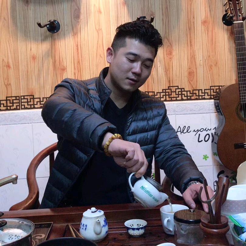 阿   池