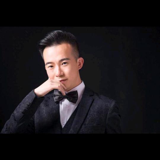 自在诗宇    辽源婚礼主持人