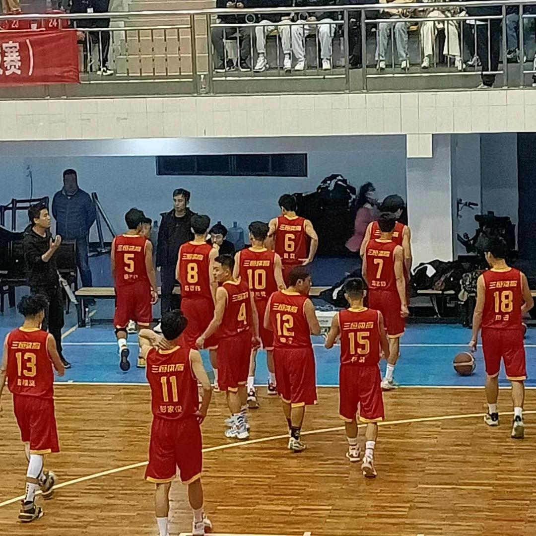 努力歌在努力💪