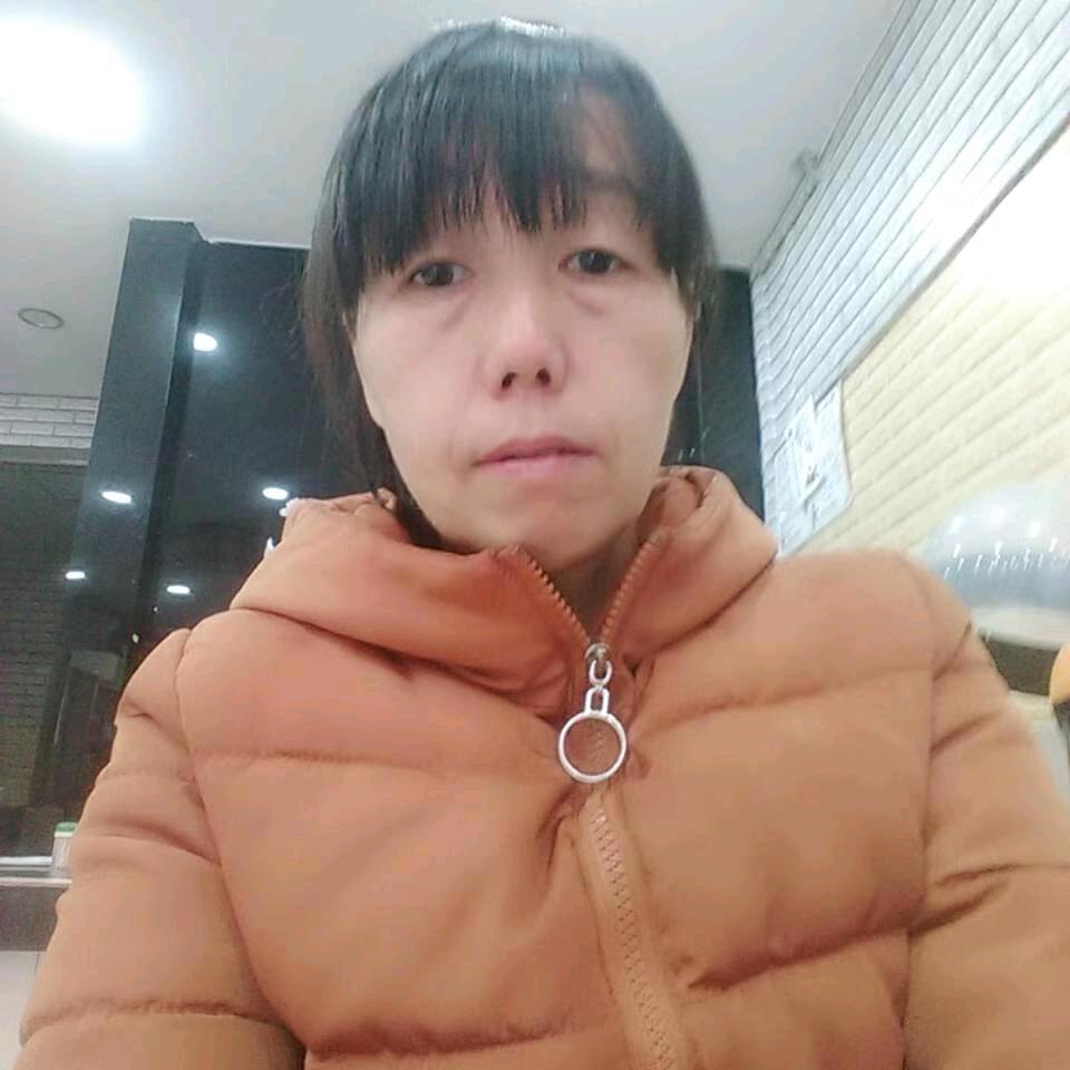 爱跳舞的小梅……