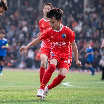 足球小8号李昊炎