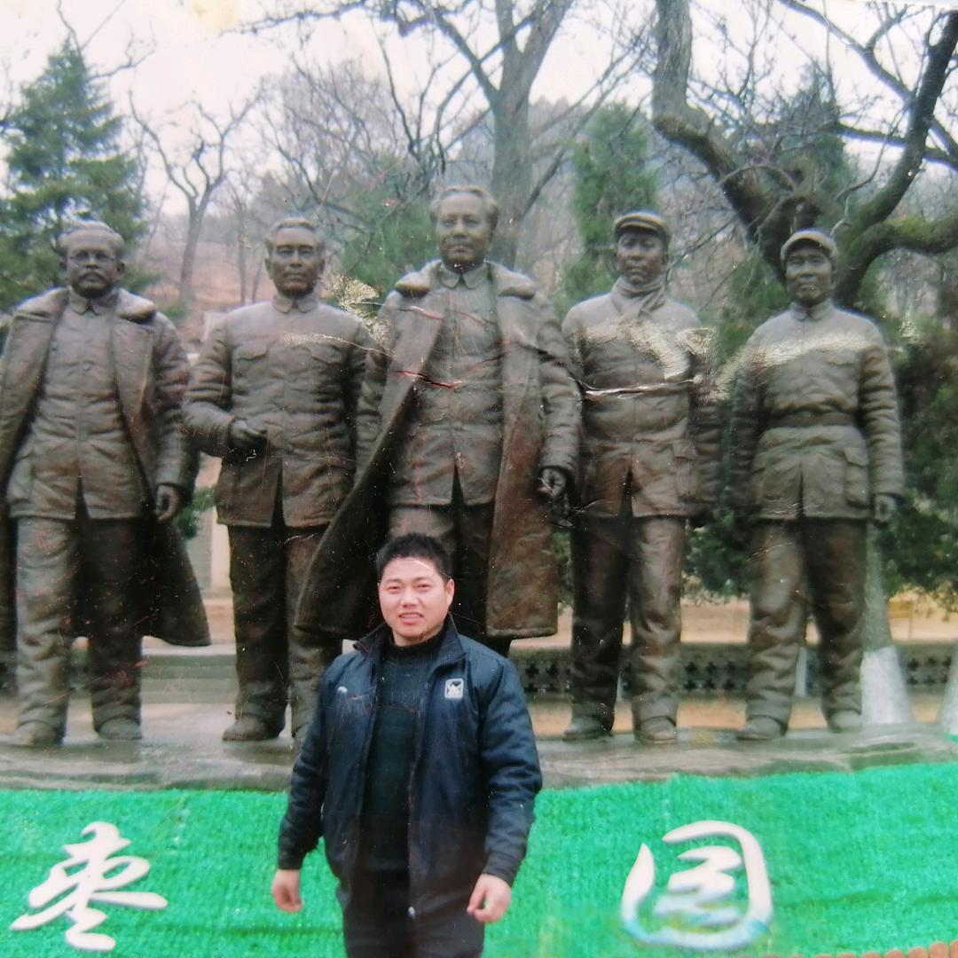 王胜.