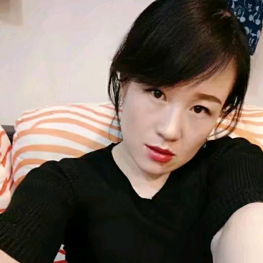 沫翰女装劳动花园店（人和南门对面）