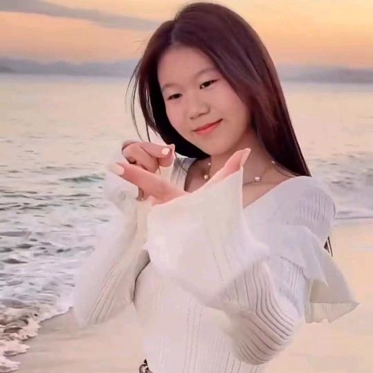 💞࿐欣月💞࿐