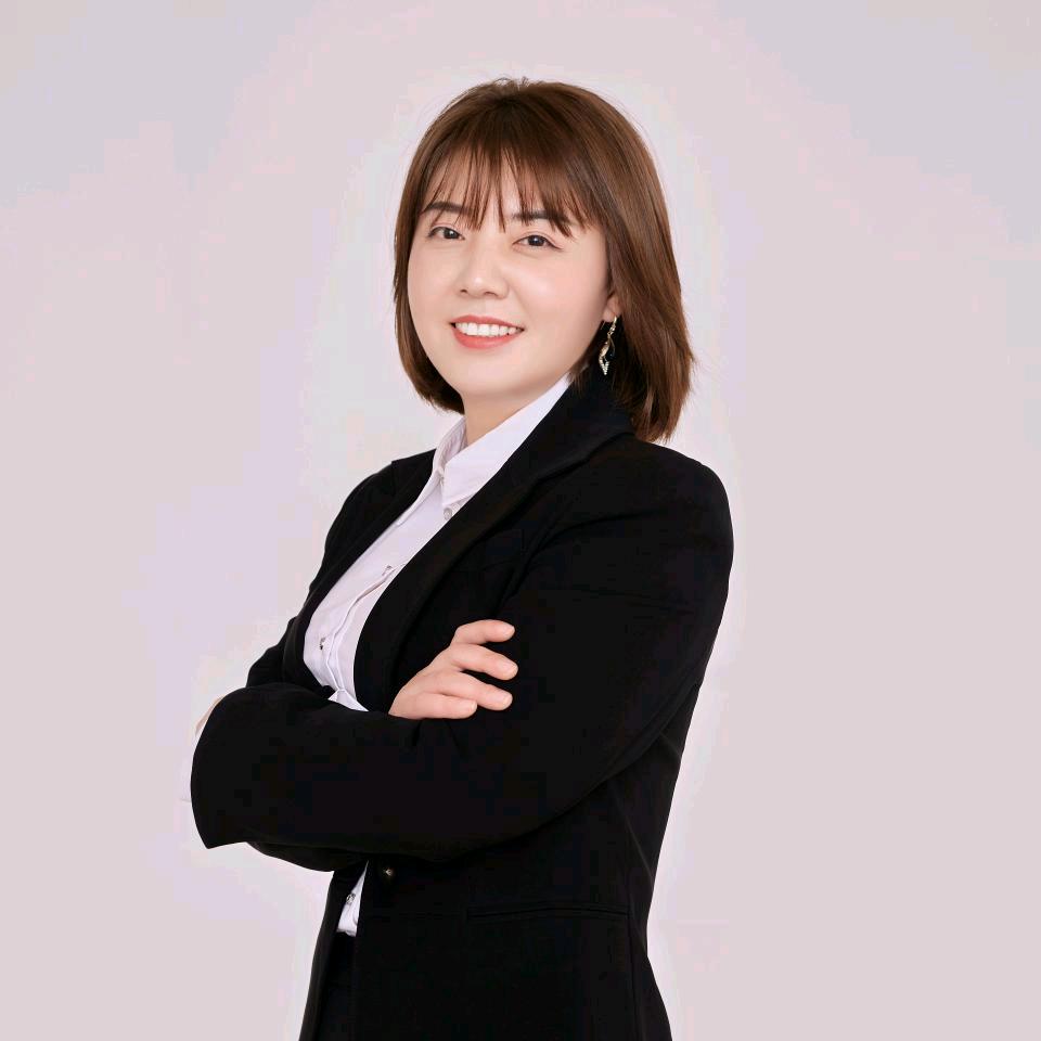 日产海峡店芳芳