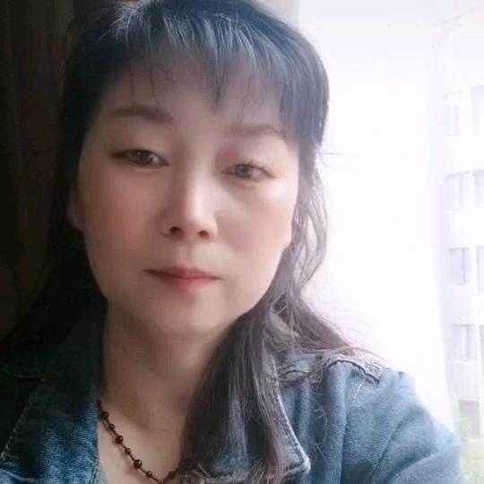 艳阳