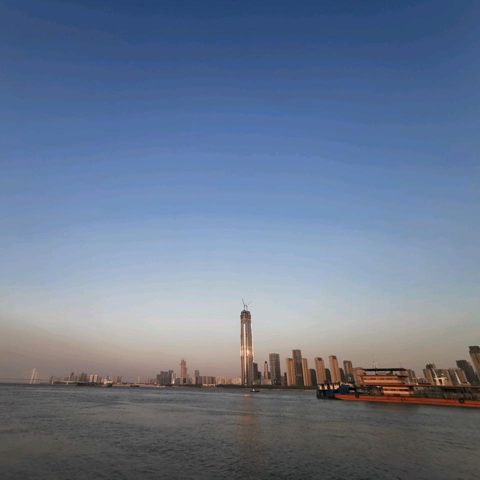 吃柠檬好酸