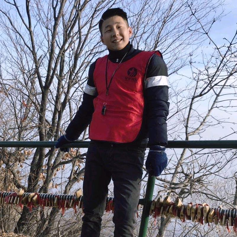 李三木。