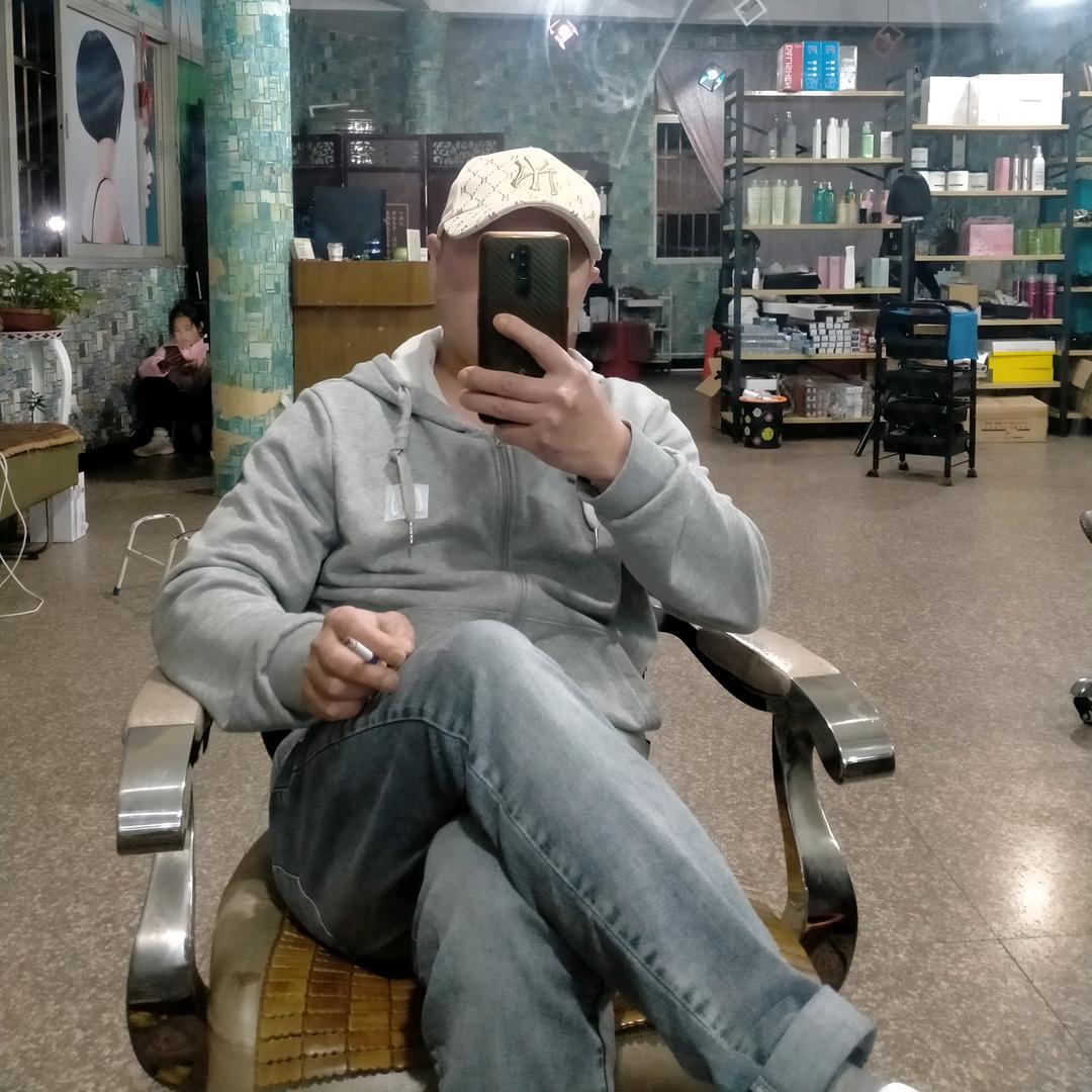 ꧁꫞꯭龙华꫞꧂