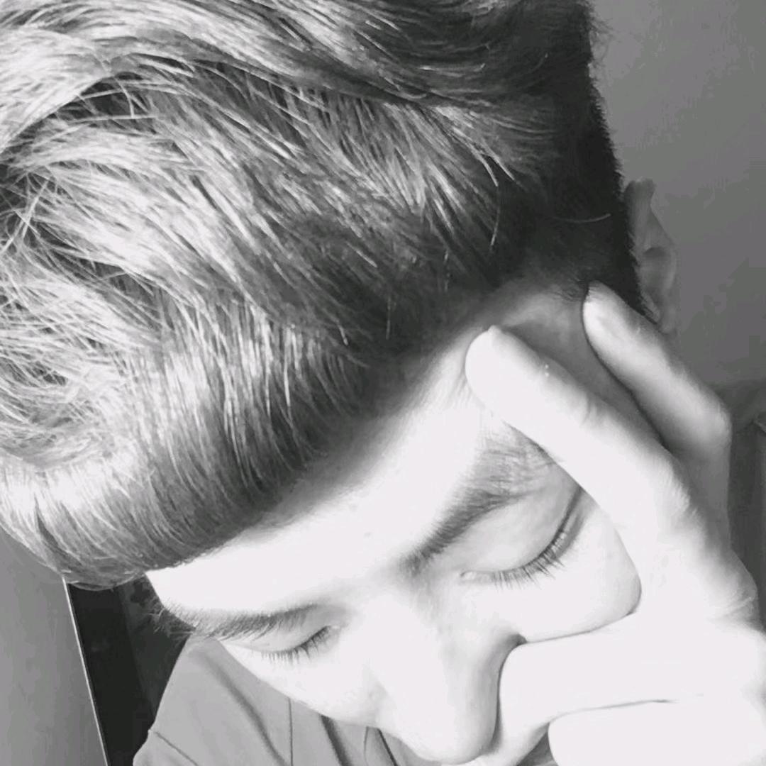 眼镜娃