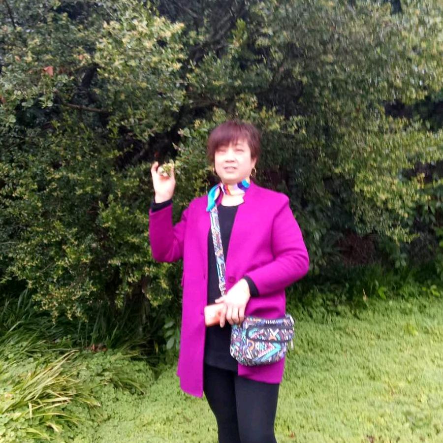 张黄菜场顾芬服装