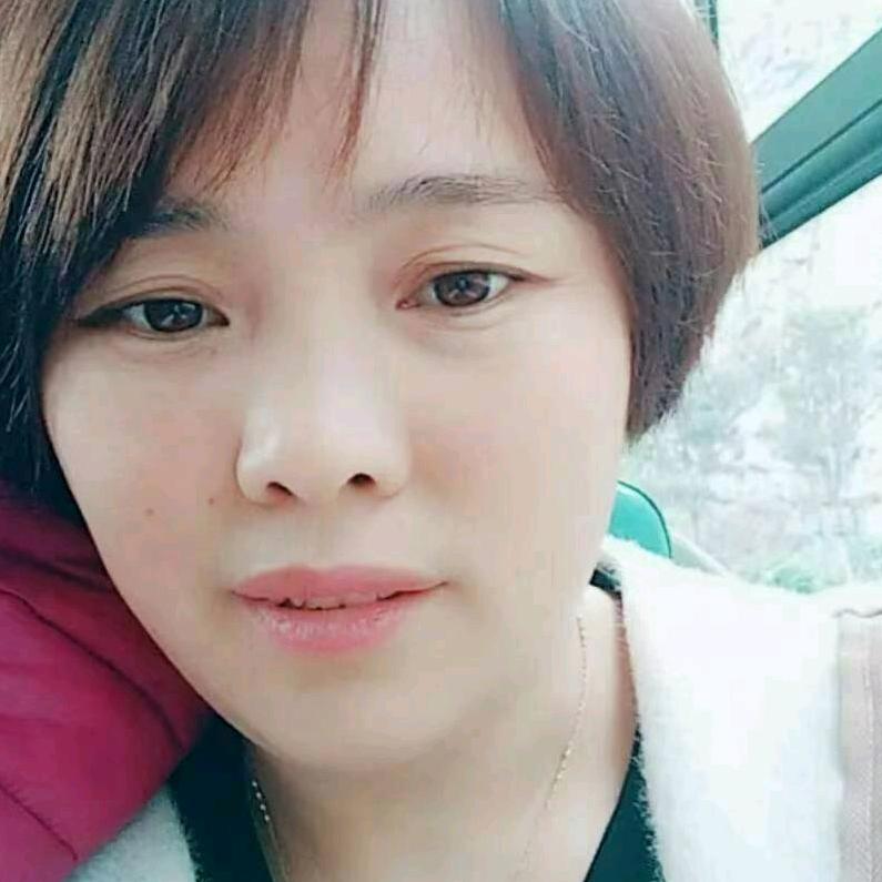 专业跨区收割水稻，小麦为三农