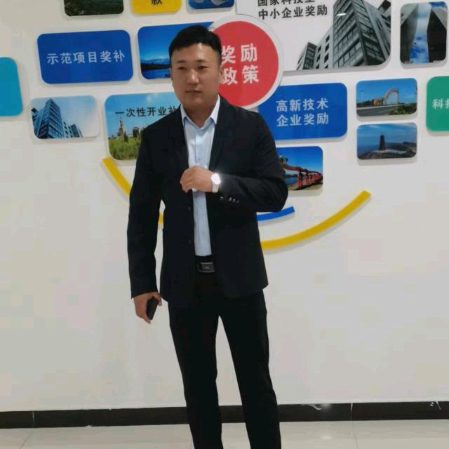 宋  干事