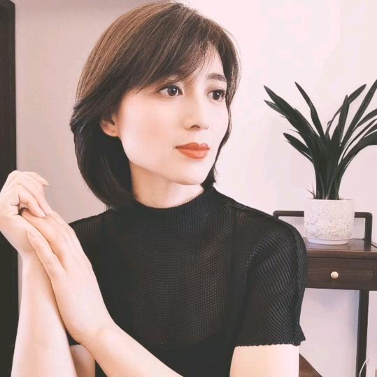 柏澜慧琳