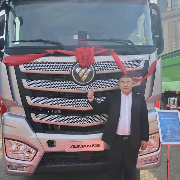 欧曼青岛四S店张志国