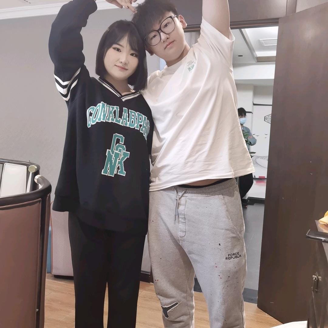 阳光明媚