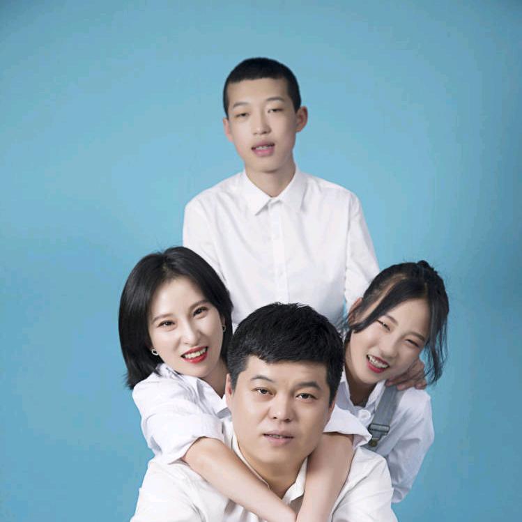 吕微的傻老婆