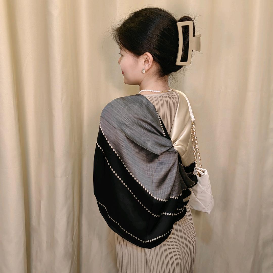 佩诗瑙丽PerSoNaLity商务饰品专卖店