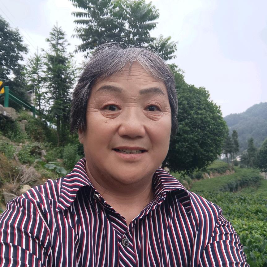 李吉芬