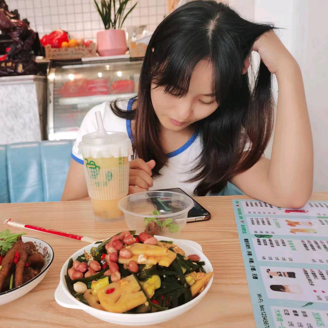 🍀丁小姐