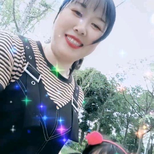 雷丽丽